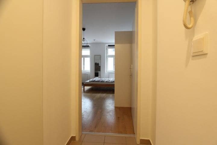 Kurzzeitvermietung! Charmante möblierte 1-Zimmer-Wohnung in zentraler Lage!