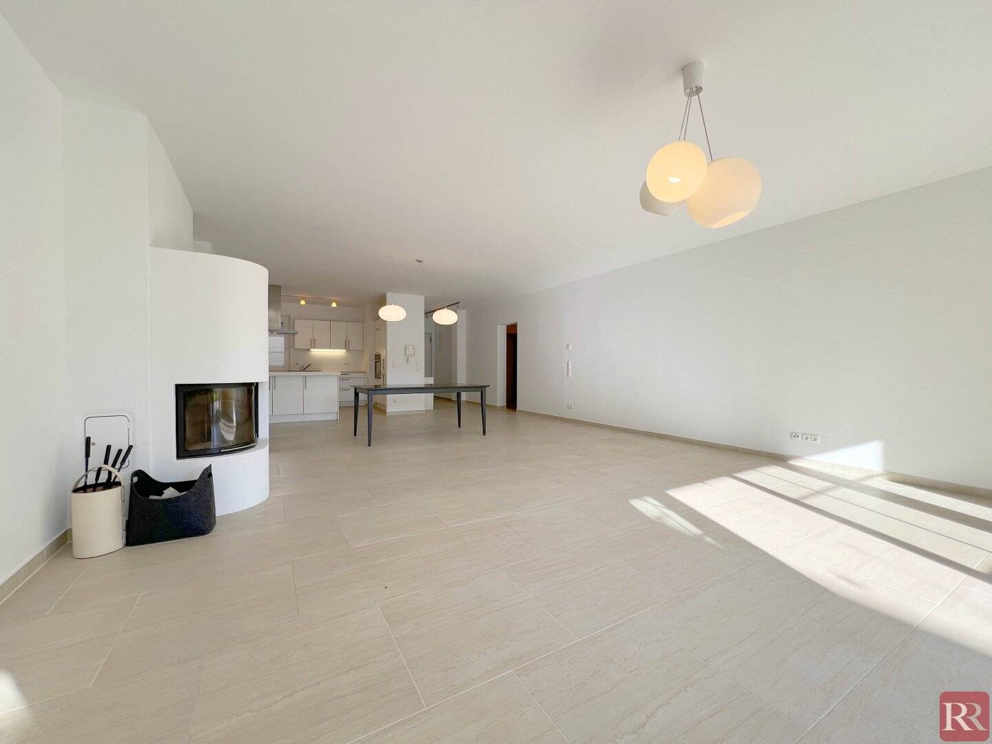 Exclusive garden residence spacious ground floor apartment with private pool in the heart of Klosterneuburg