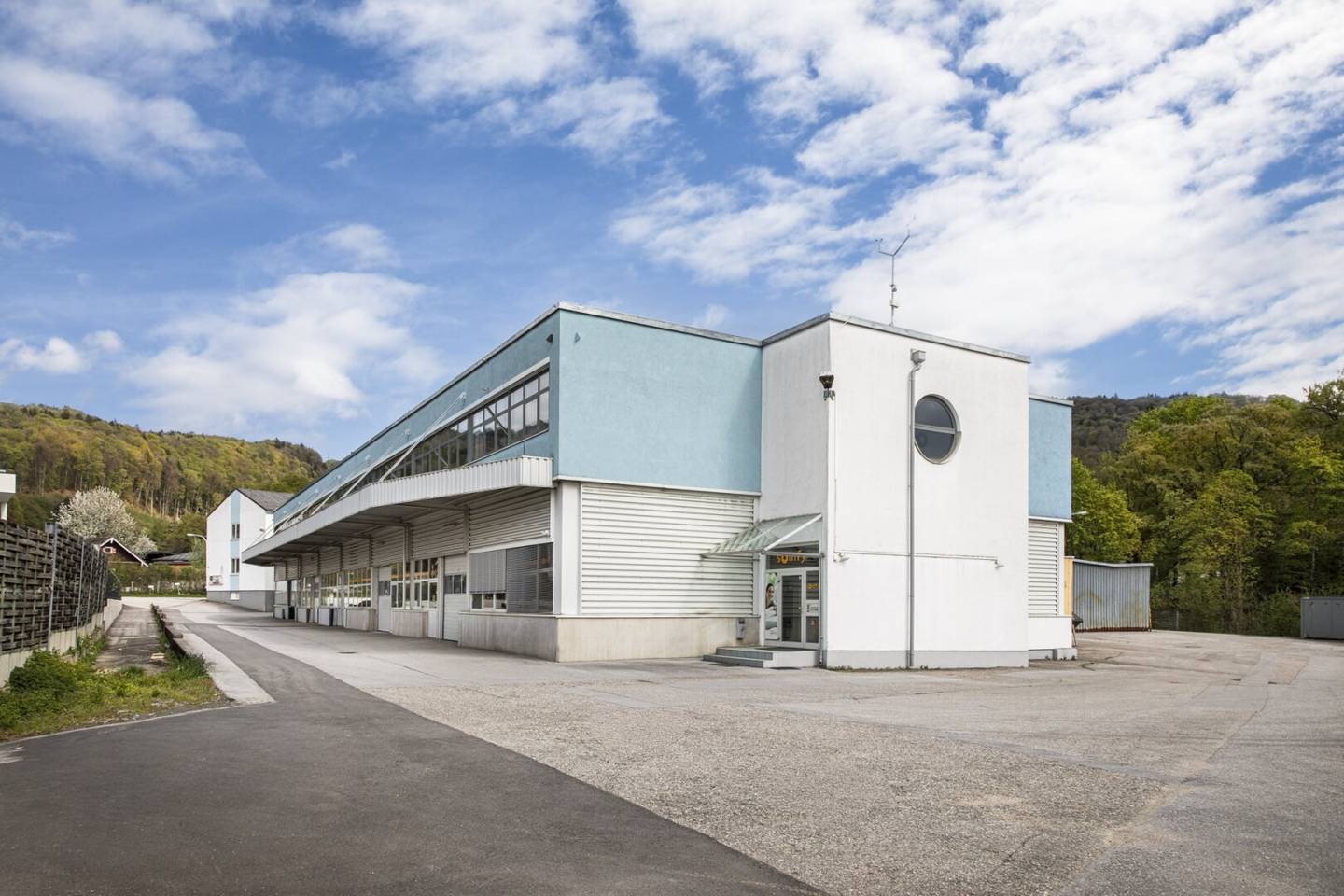 Attractive office and storage spaces in top location Elsbethen