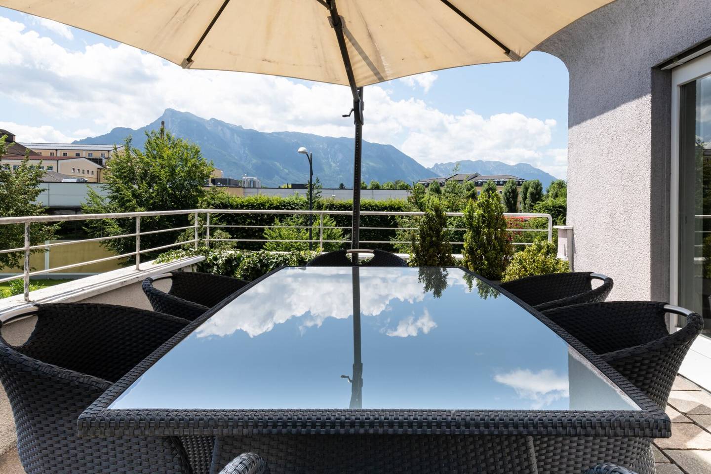 Exclusive Panorama Office with Elevator Access and Outdoor Terrace