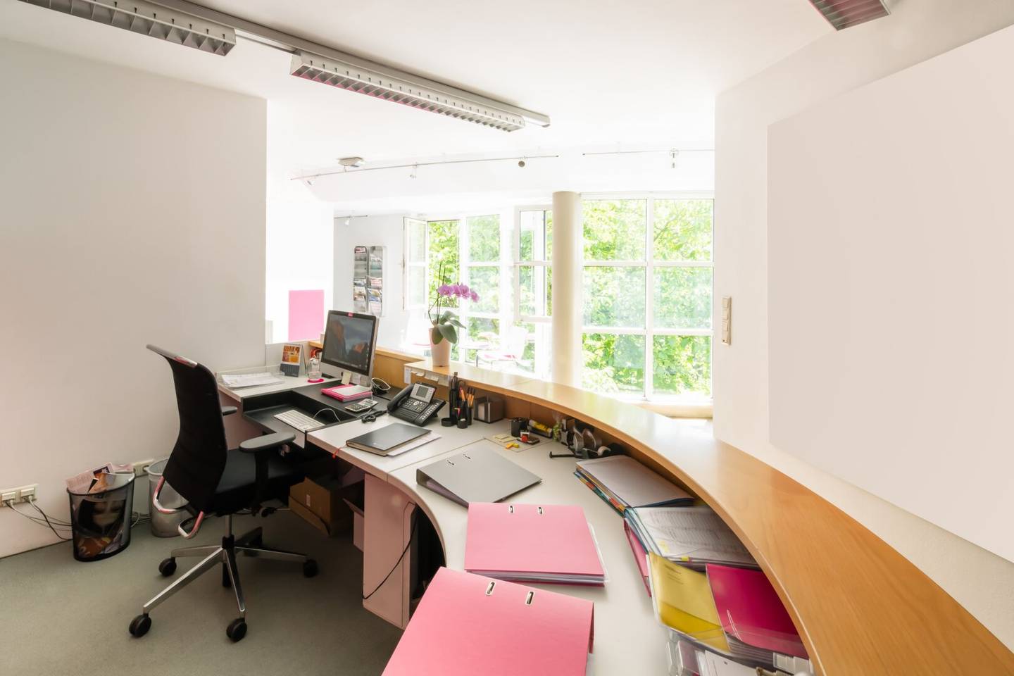 Exclusive Panorama Office with Elevator Access and Outdoor Terrace