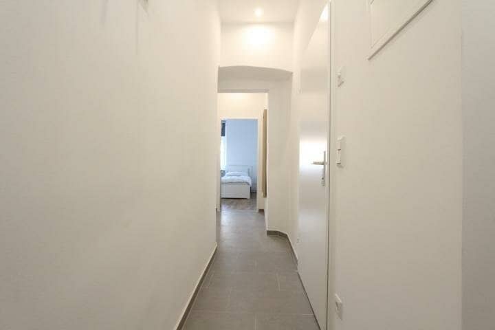 Beautiful, modern 1 room apartment in a prime location Short term rental