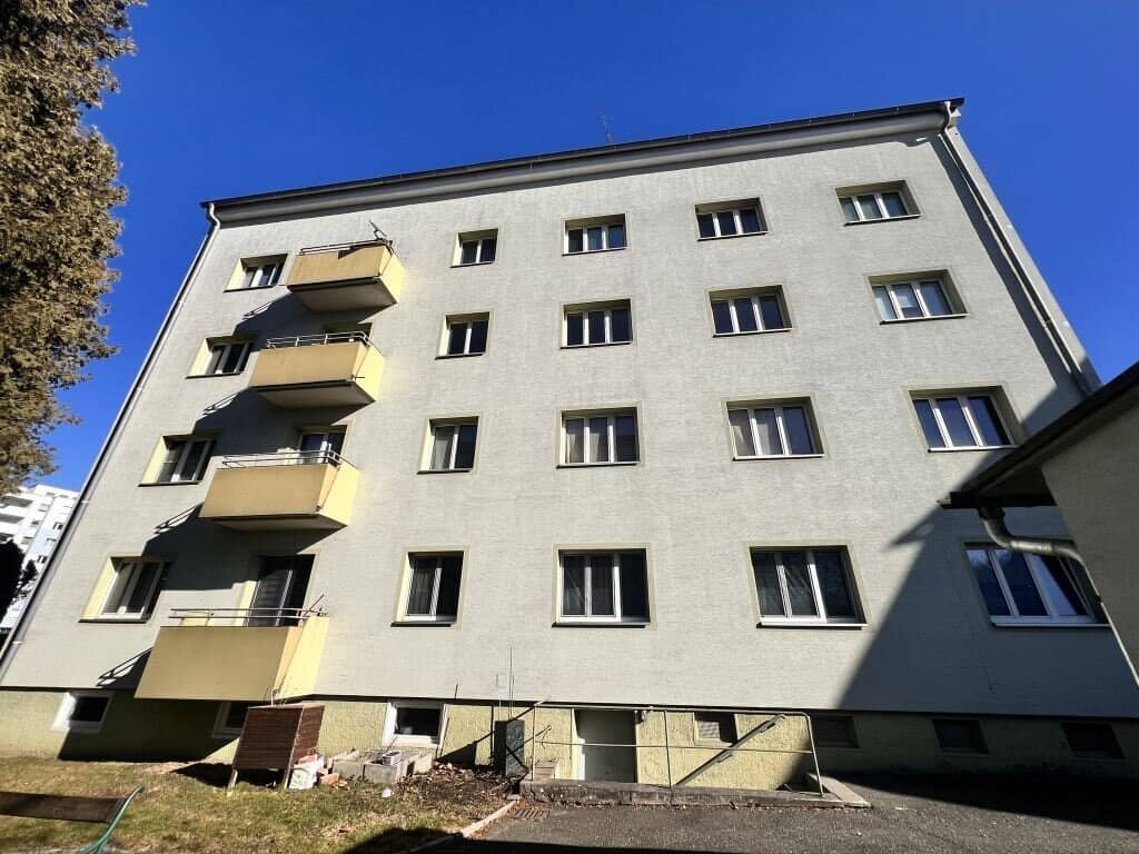 clean rental apartment with balcony in Leoben