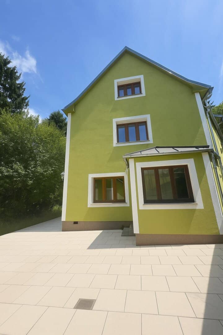 Spacious family house with a large plot in a green peaceful setting of 1140 Wien