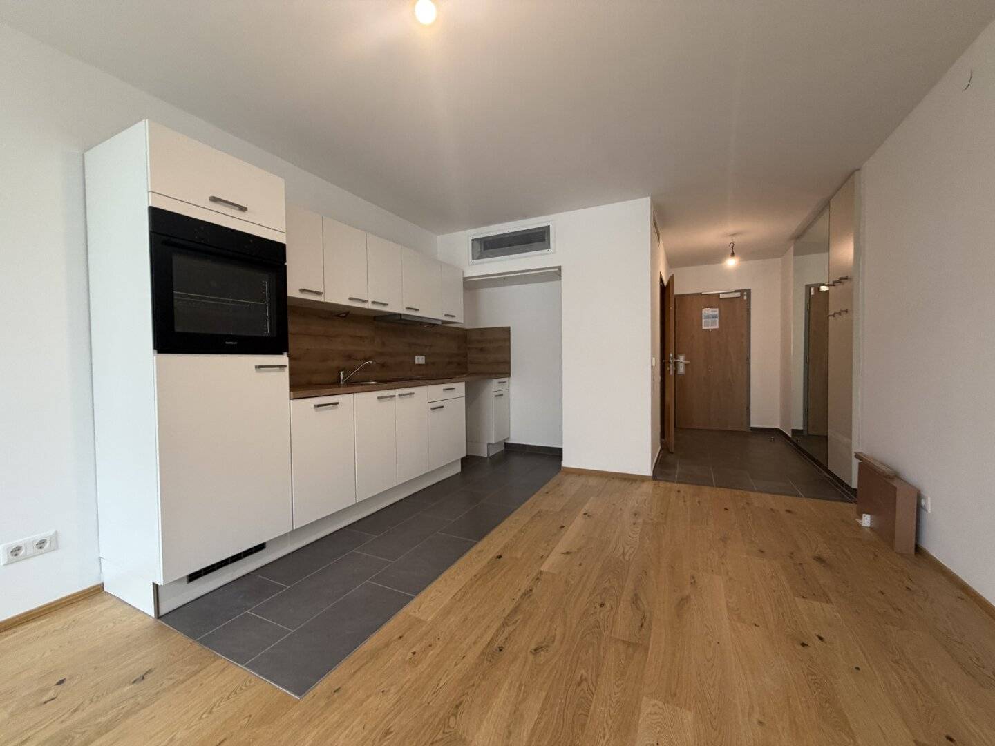 Modern 1 room apartment near Floridsdorf train station