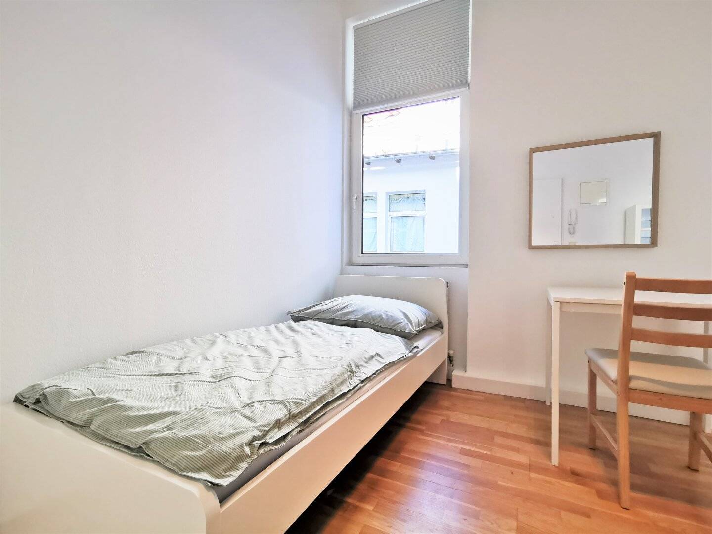 Cozy furnished, quiet one room apartment in a central location short term rental
