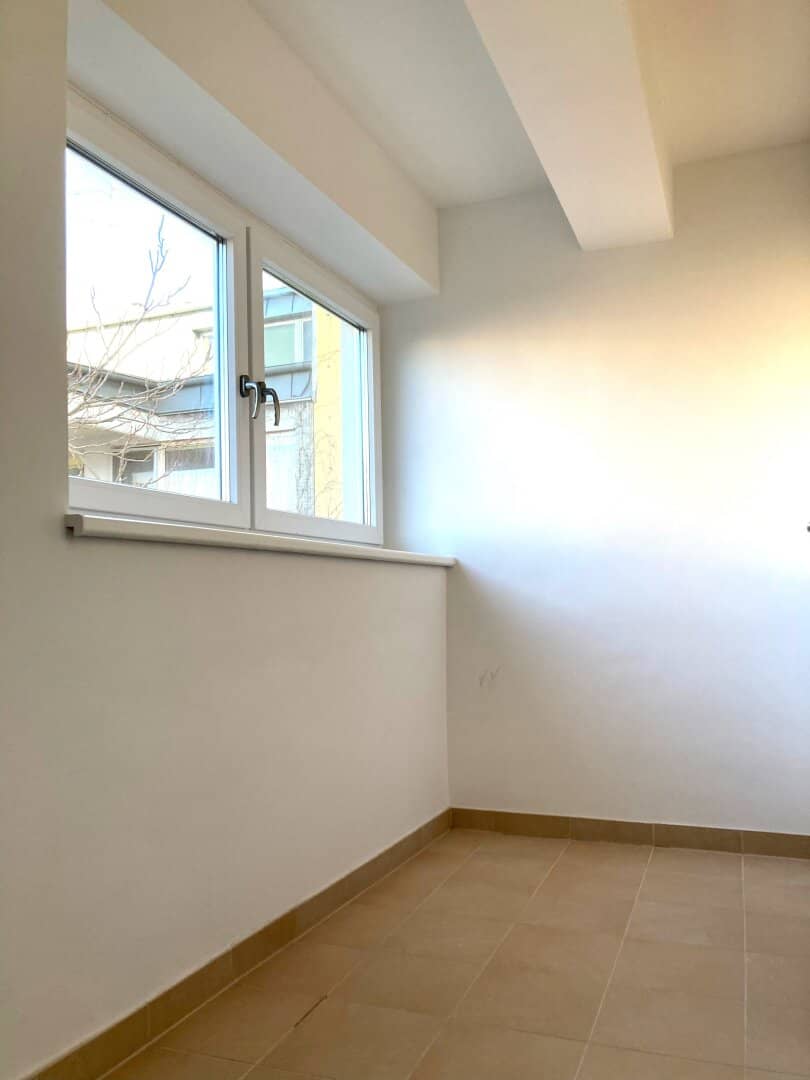 Beautiful home office room with heating in Floridsdorf