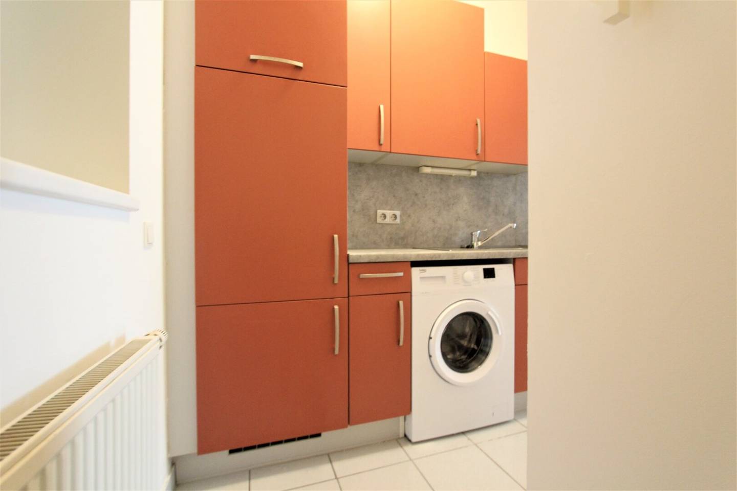 Kurzzeitvermietung! Gemütlich möblierte 1-Zimmer-Wohnung Nähe Reumannplatz!