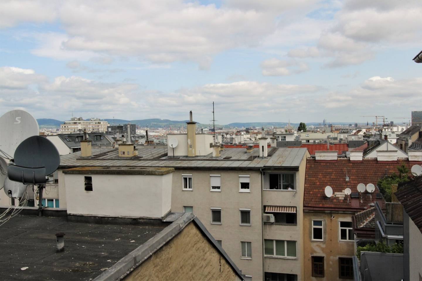 SPACIOUS 2-ROOM APARTMENT IN THE 10TH DISTRICT