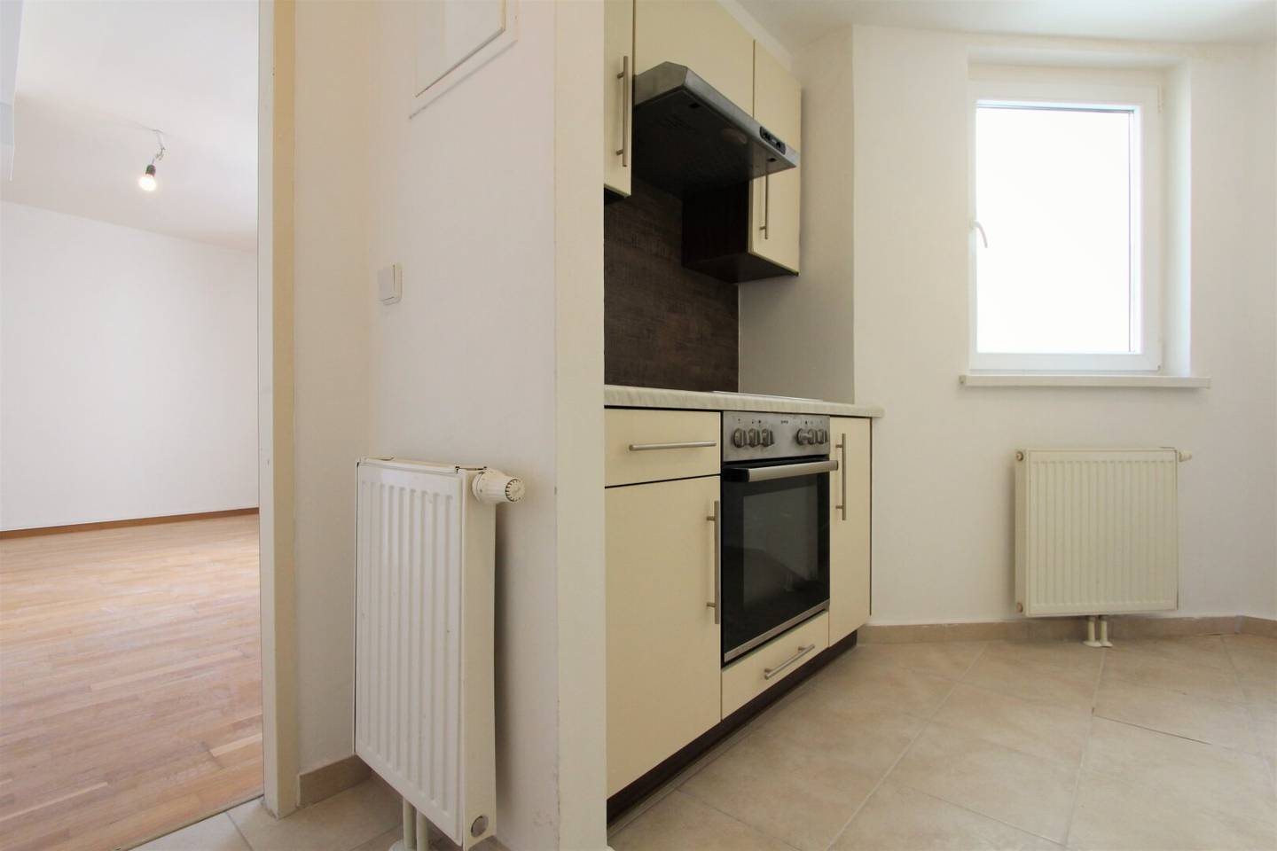 SPACIOUS 2-ROOM APARTMENT IN THE 10TH DISTRICT