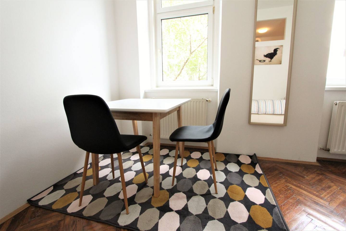 Kurzzeitvermietung! Schön möblierte, helle Wohnung in Bestlage!