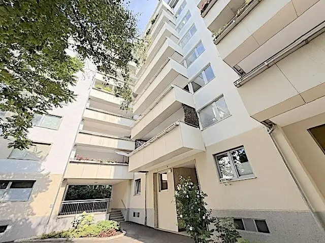 -5% BUWOG BLITZAKTION! PROVISIONSFREI VOM EIGENTÜMER! UNSANIERTE 4-ZIMMER WOHNUNG MIT TERRASSE NÄHE VOLKSOPER!