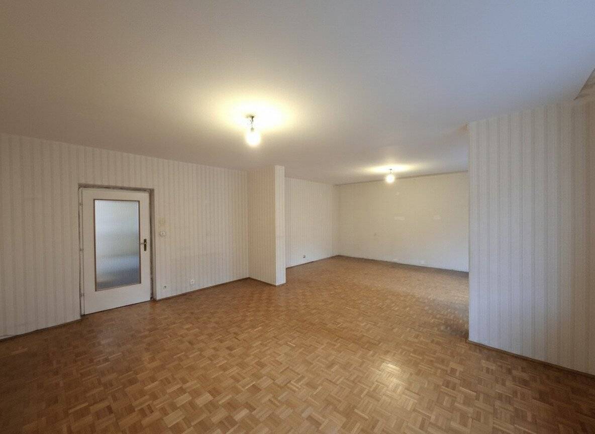 New price Commission free Friendly four room ground floor apartment with loggia near U4