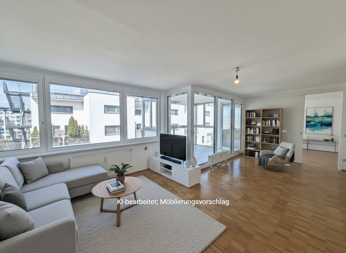 Provision-free from the owner Monte Laa Spacious 2-room apartment with loggia!