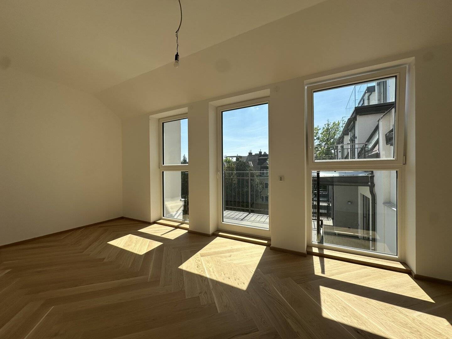 Erstbezug! Apartment mit Spa, Pool und Gym in Wiener Villa – Hietzing