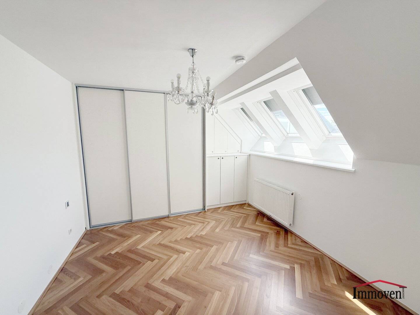 GENERALSANIERT - ERSTBEZUG und INNENSTADTLAGE - Einzigartige 3-Zimmerwohnung mit Dachterrasse bei der Wiener Oper!