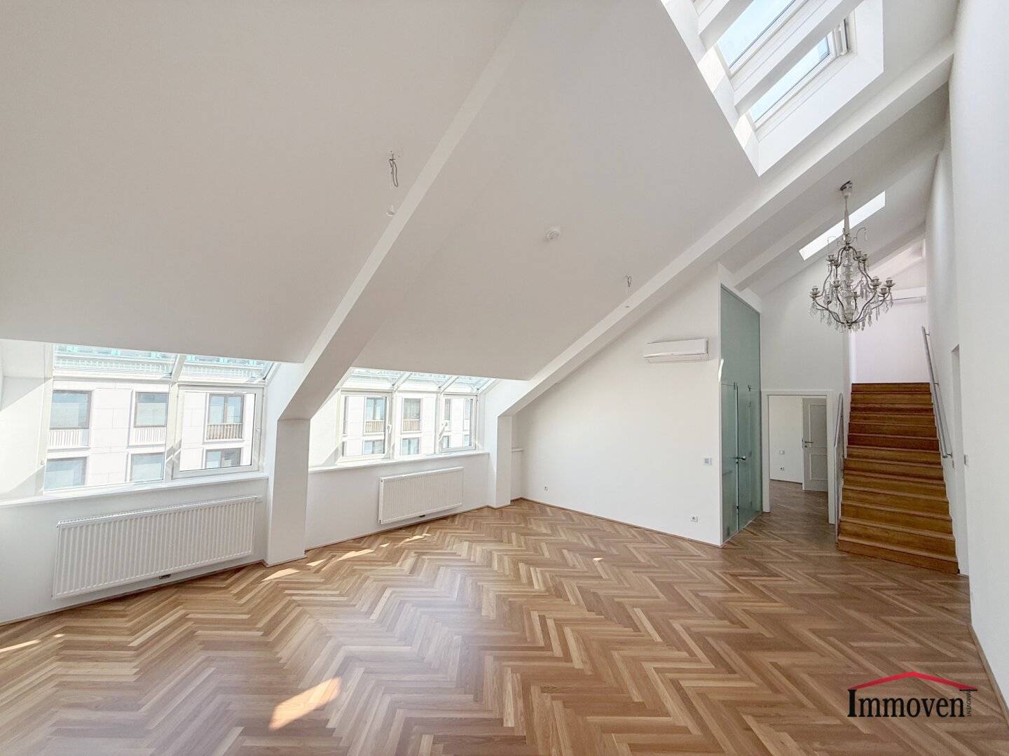 GENERALSANIERT - ERSTBEZUG und INNENSTADTLAGE - Einzigartige 3-Zimmerwohnung mit Dachterrasse bei der Wiener Oper!