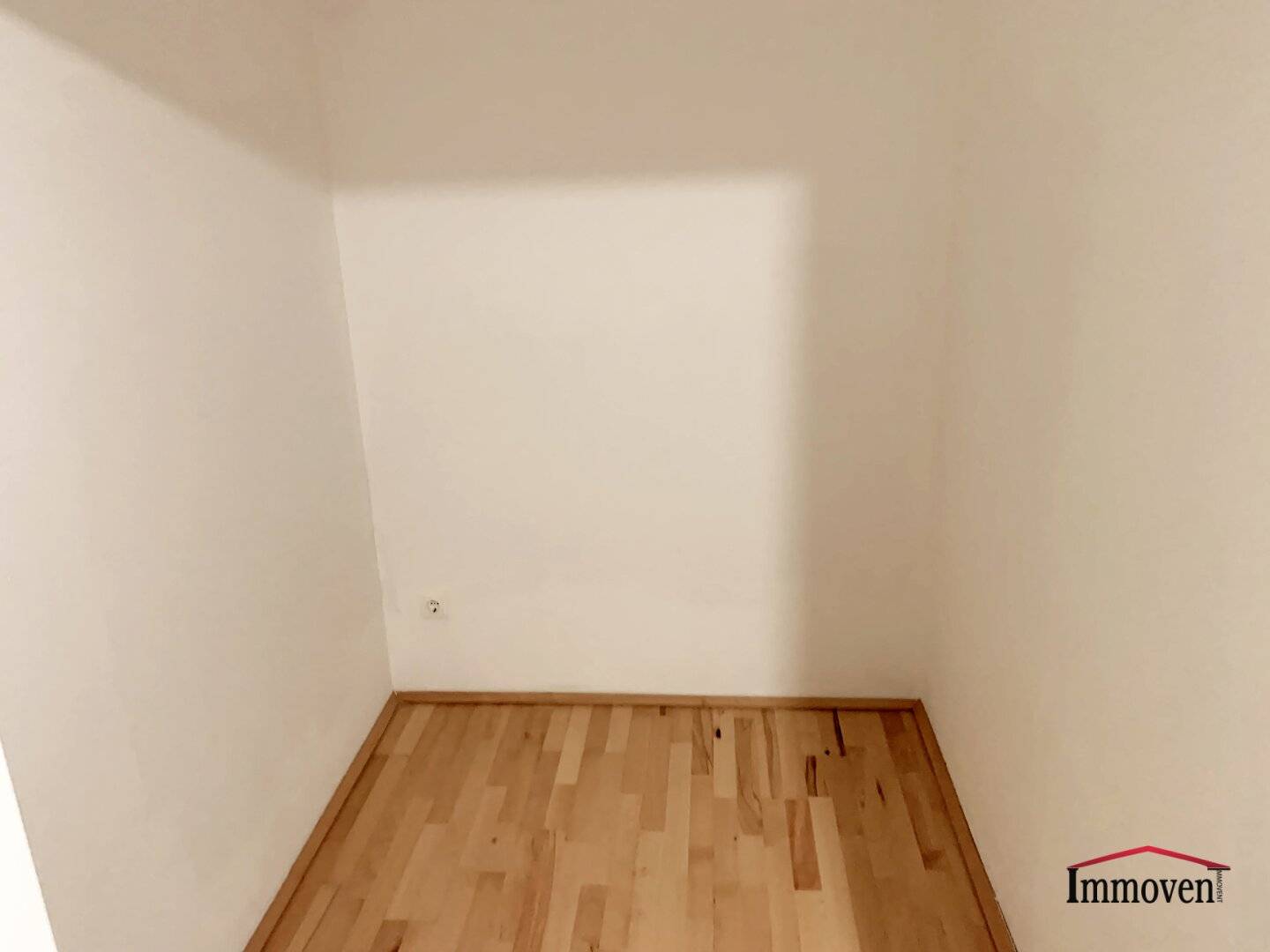 Well laid out 2 room apartment with a large balcony
