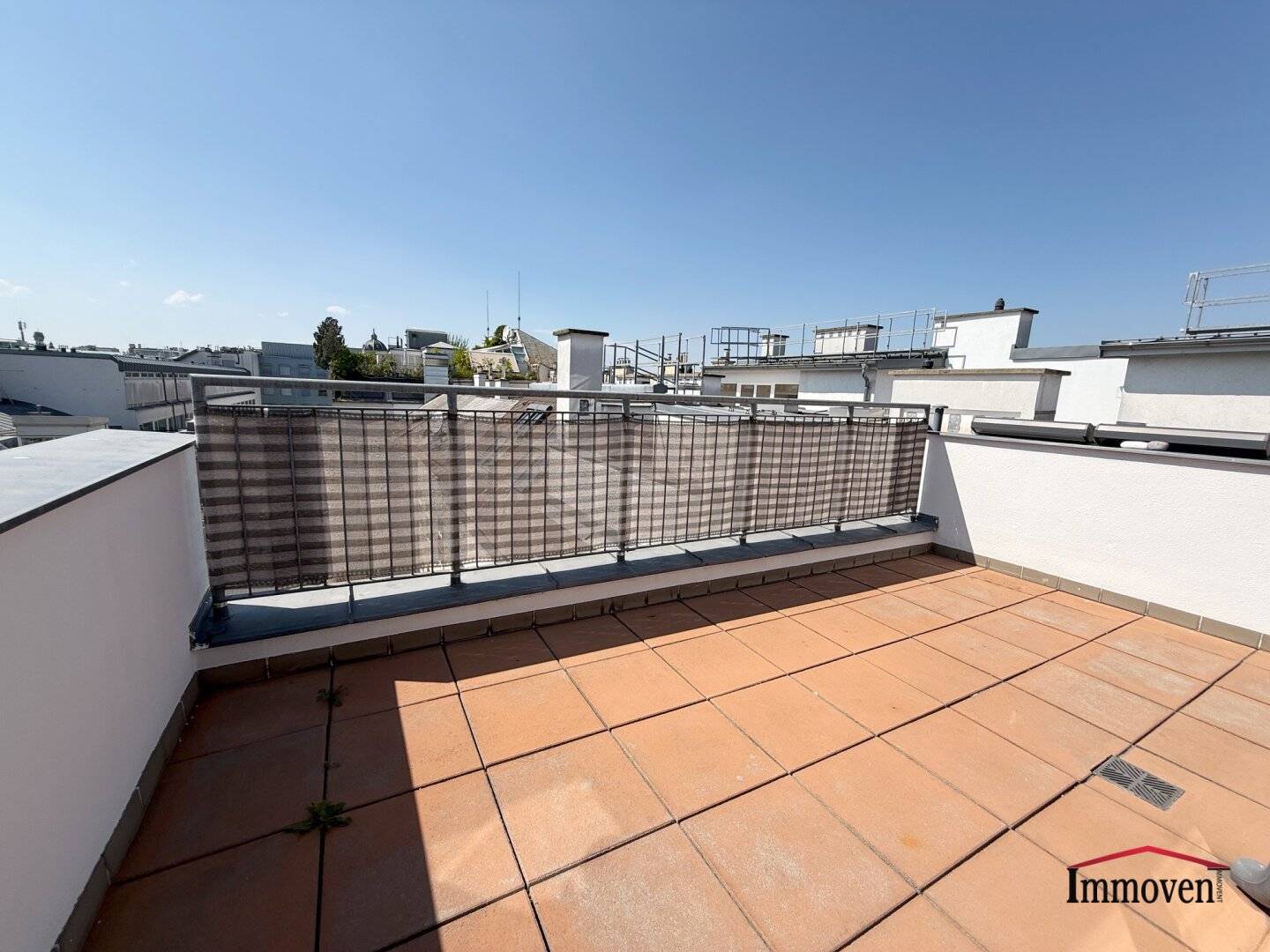 GENERALSANIERT - ERSTBEZUG und INNENSTADTLAGE - Einzigartiges Büro mit Dachterrasse bei der Wiener Oper!