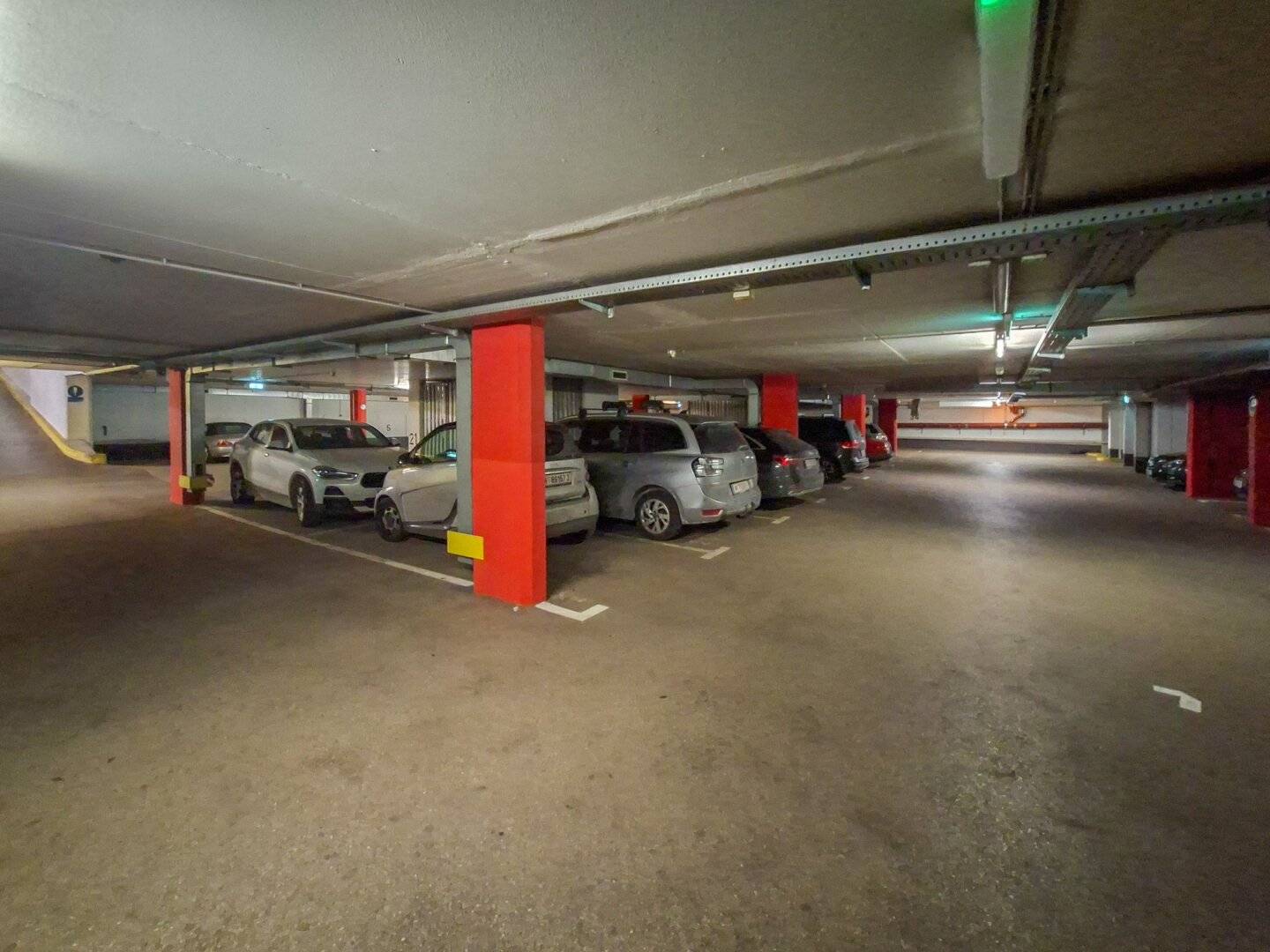 PROVISIONSFREI VOM EIGENTÜMER! AUTO-TIEFGARAGENPLATZ RENNWEG IM 3. BEZIRK!