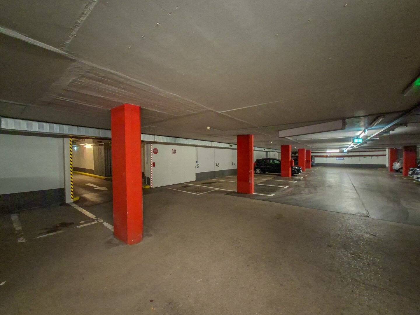 PROVISIONSFREI VOM EIGENTÜMER! AUTO-TIEFGARAGENPLATZ RENNWEG IM 3. BEZIRK!