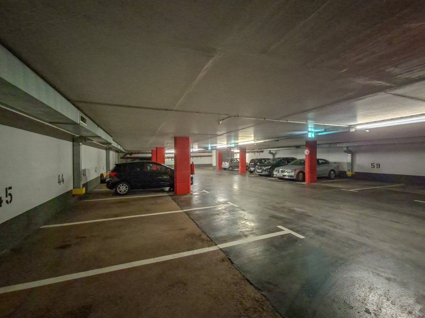 PROVISIONSFREI VOM EIGENTÜMER! AUTO-TIEFGARAGENPLATZ RENNWEG IM 3. BEZIRK!