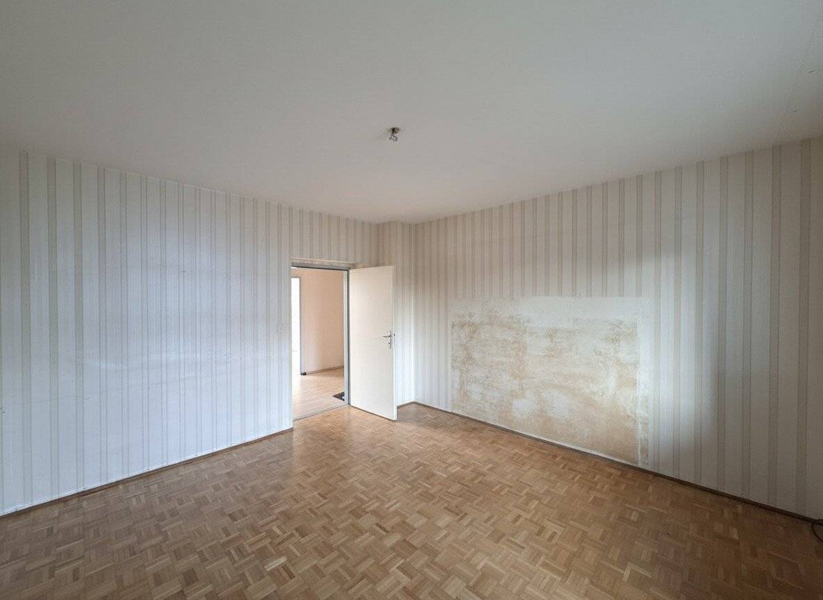 PROVISIONSFREI VOM EIGENTÜMER! GROSSZÜGIGE 2-ZIMMER WOHNUNG MIT LOGGA NÄHE U4!
