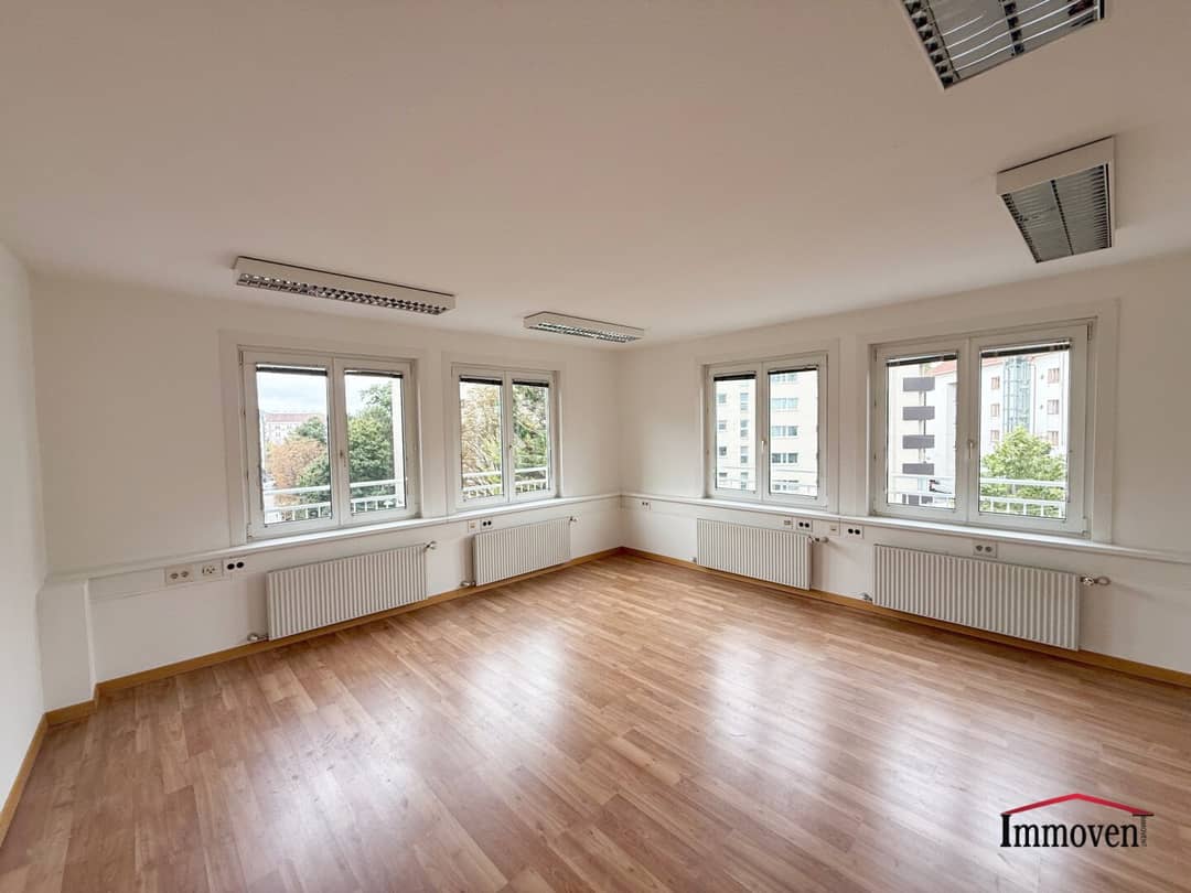 UNBEFRISTET - PROVISIONSFREI - SANIERT: Büroetage in modernen Bürokomplex mit hervorragender Infrastruktur!