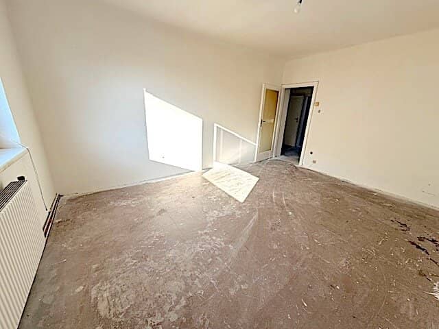 10,000 EURO BUWOG HOUSING PRICE MELT! PROVISION-FREE FROM THE OWNER! UNRENOVATED 2-ROOM APARTMENT NEAR FLORIDSDORF RAILWAY STATION