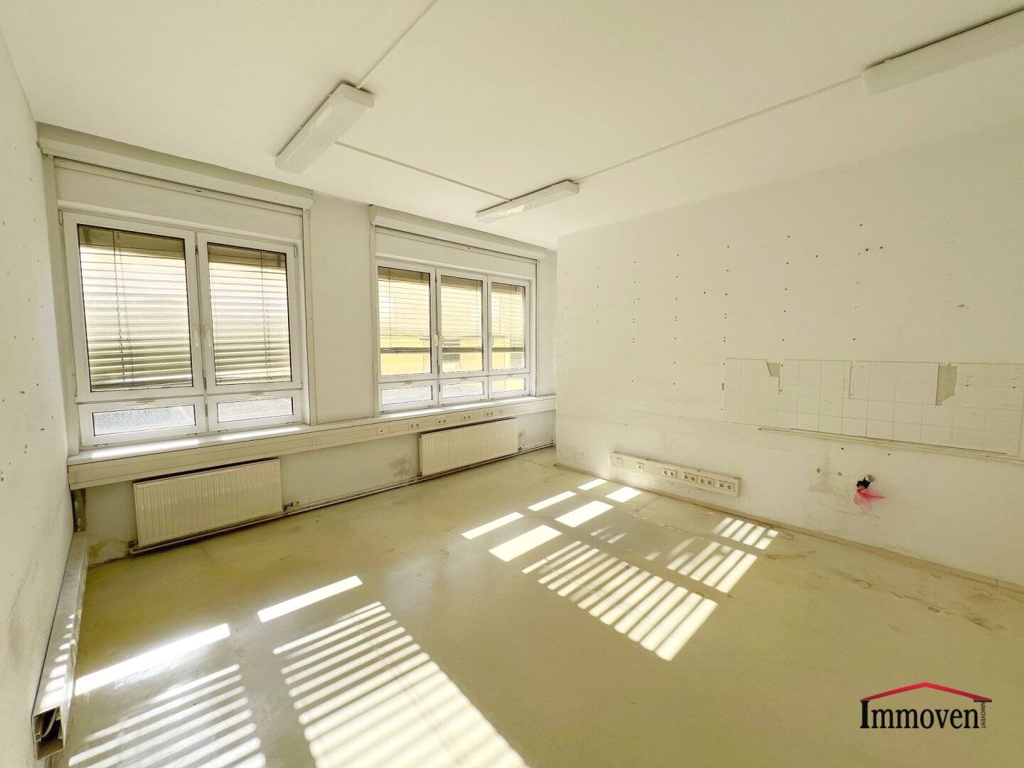 Provision free Your chance a large office space in Nordwestbahnviertel (rental start by agreement)