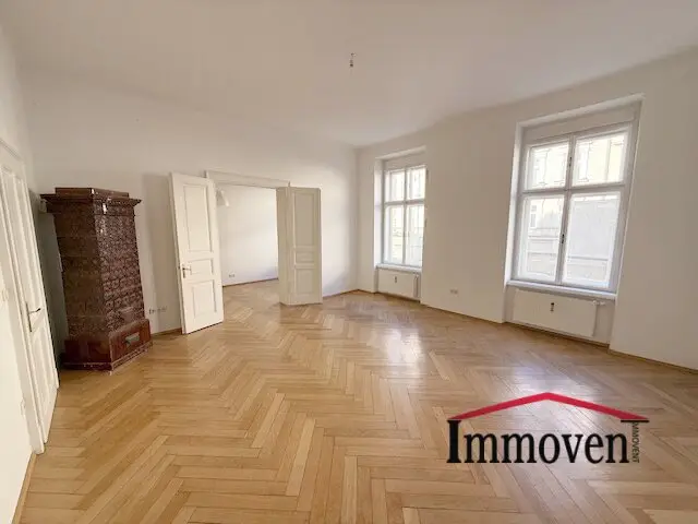 TOPLAGE IN LEOBEN - helle Wohnung mit Balkon in einem repräsentativen Altbau!