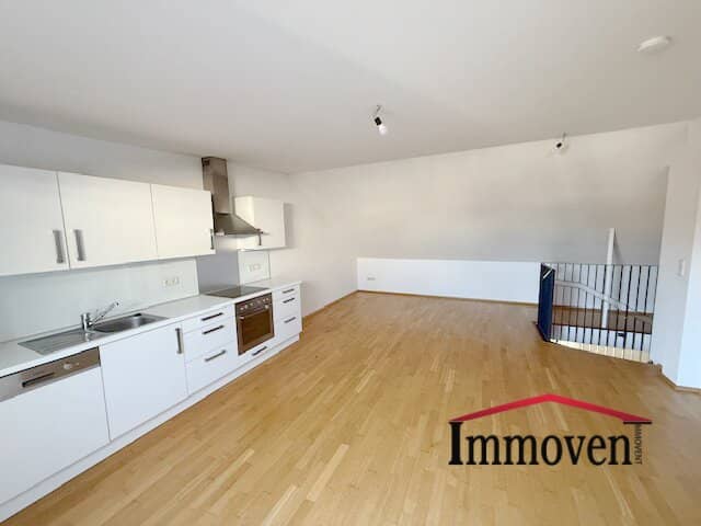 CITYLAGE IN LEOBEN - Maisonettewohnung mit Balkon in einem repräsentativen Altbau!