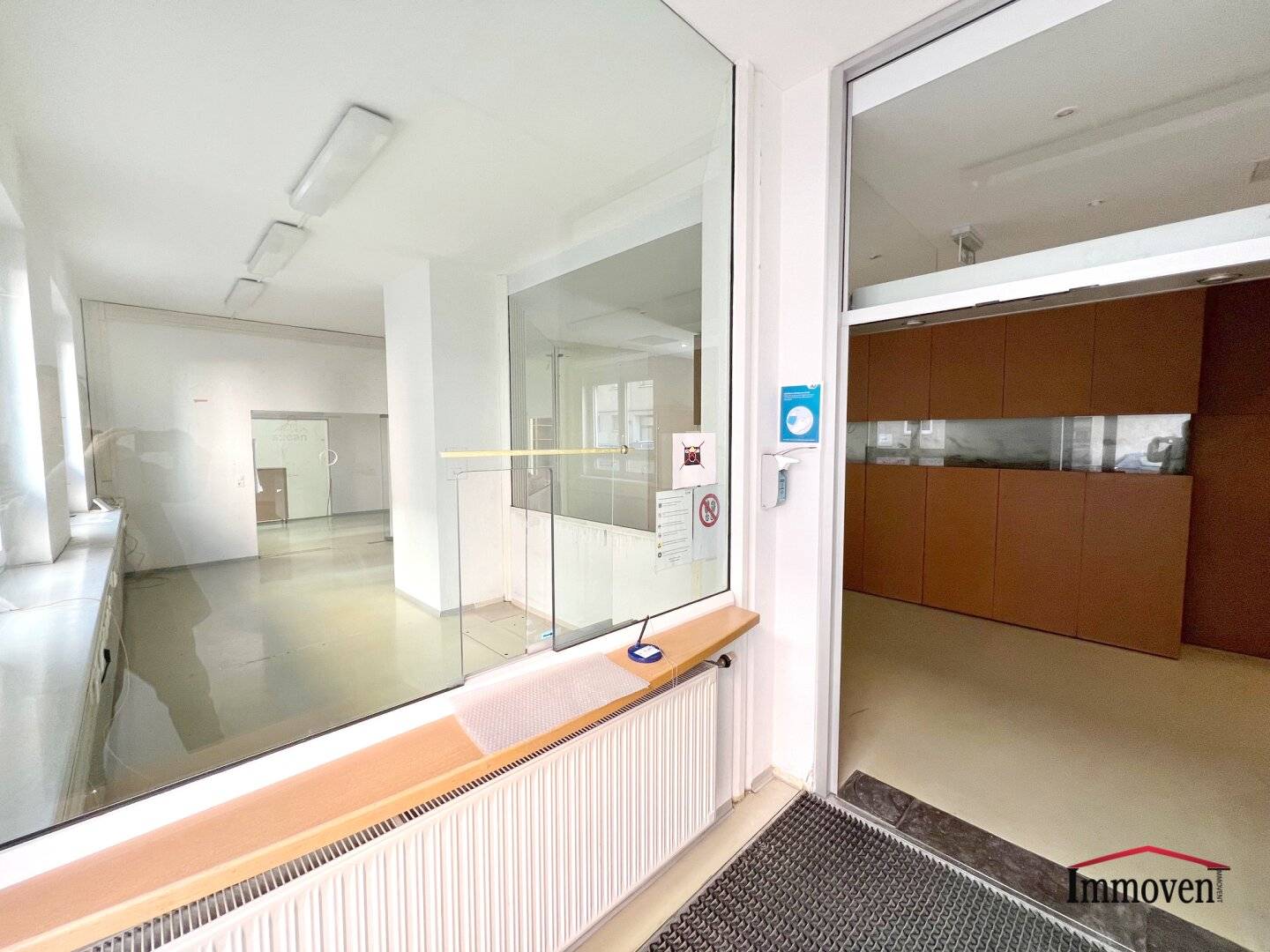 Provision free street facing office at the Nordwestbahnviertel (Move-in date by arrangement)