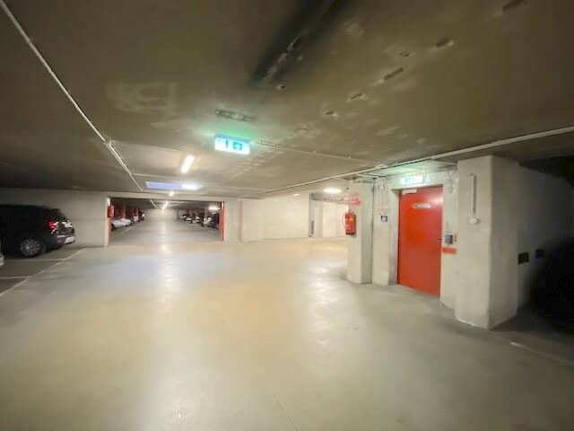 PROVISIONSFREI VOM EIGENTÜMER! TIEFGARAGENSTELLPLATZ NÄHE U6 VOLKSOPER!