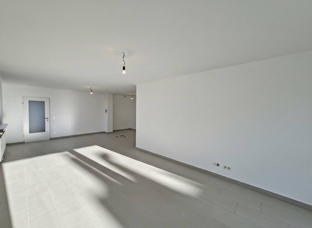 New price! Provision-free from the owner! Monte Laa! Distant view! three room maisonette with terrace/loggia!
