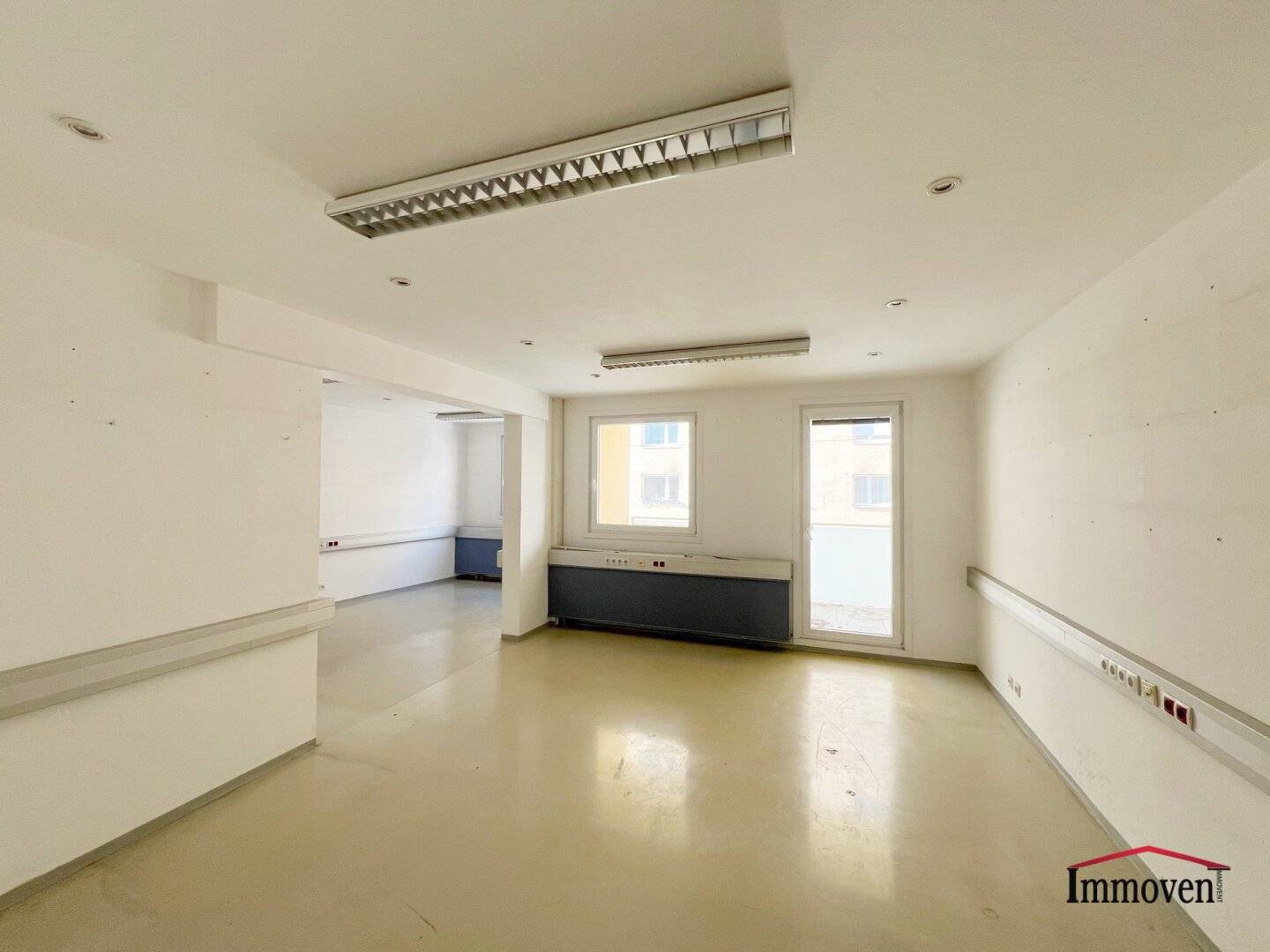 Provision free Unrenovated Office with Loggia at Nordwestbahnviertel
