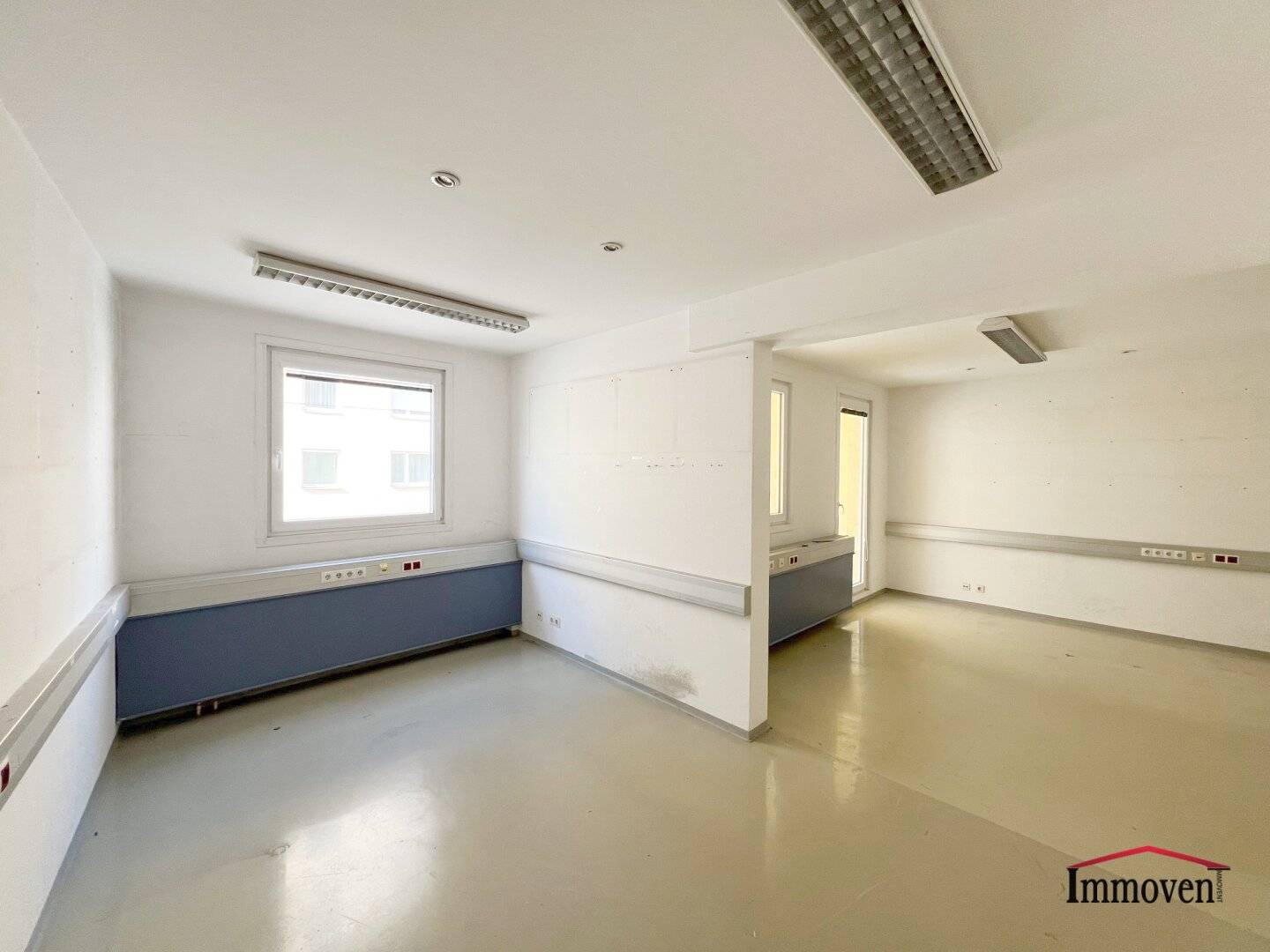 Provision free Unrenovated Office with Loggia at Nordwestbahnviertel