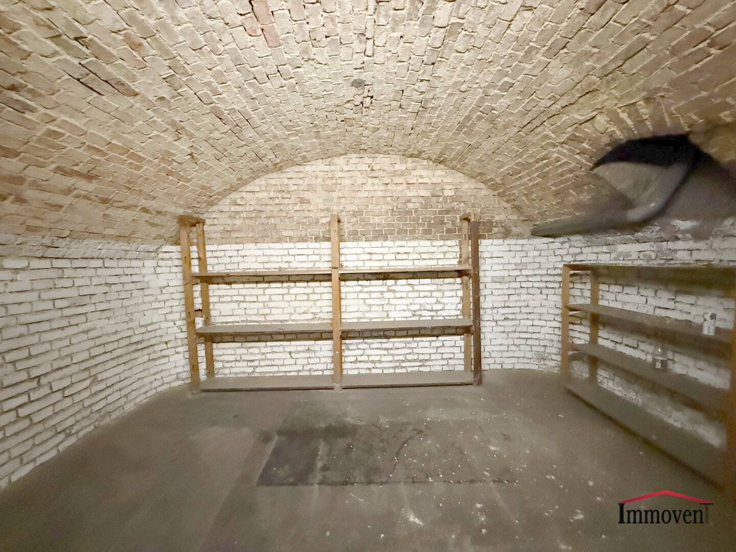 Storage space near Stadthalle and Westbahnhof