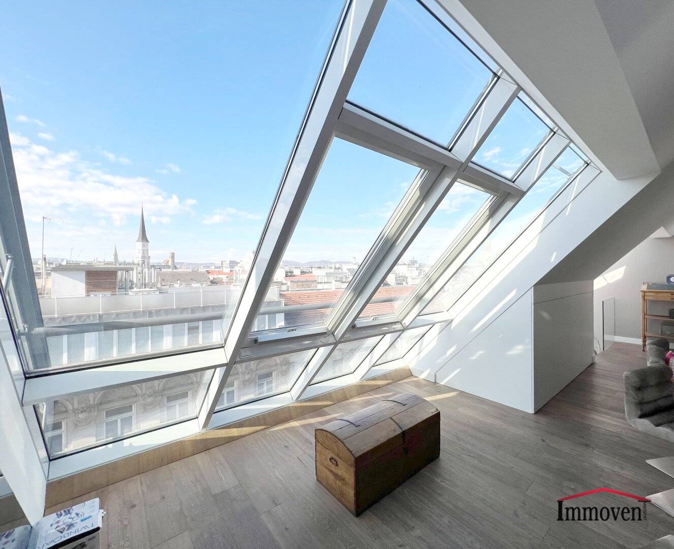 Modern attic apartment (maisonette) with large roof terrace and unique view of Stephansplatz