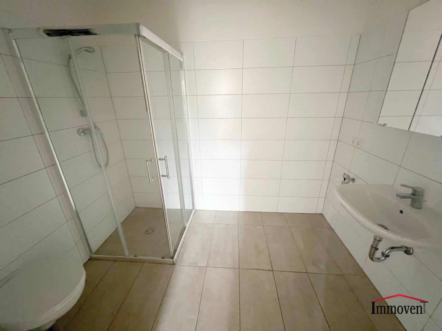 Small new-build apartment with loggia near FH Joanneum