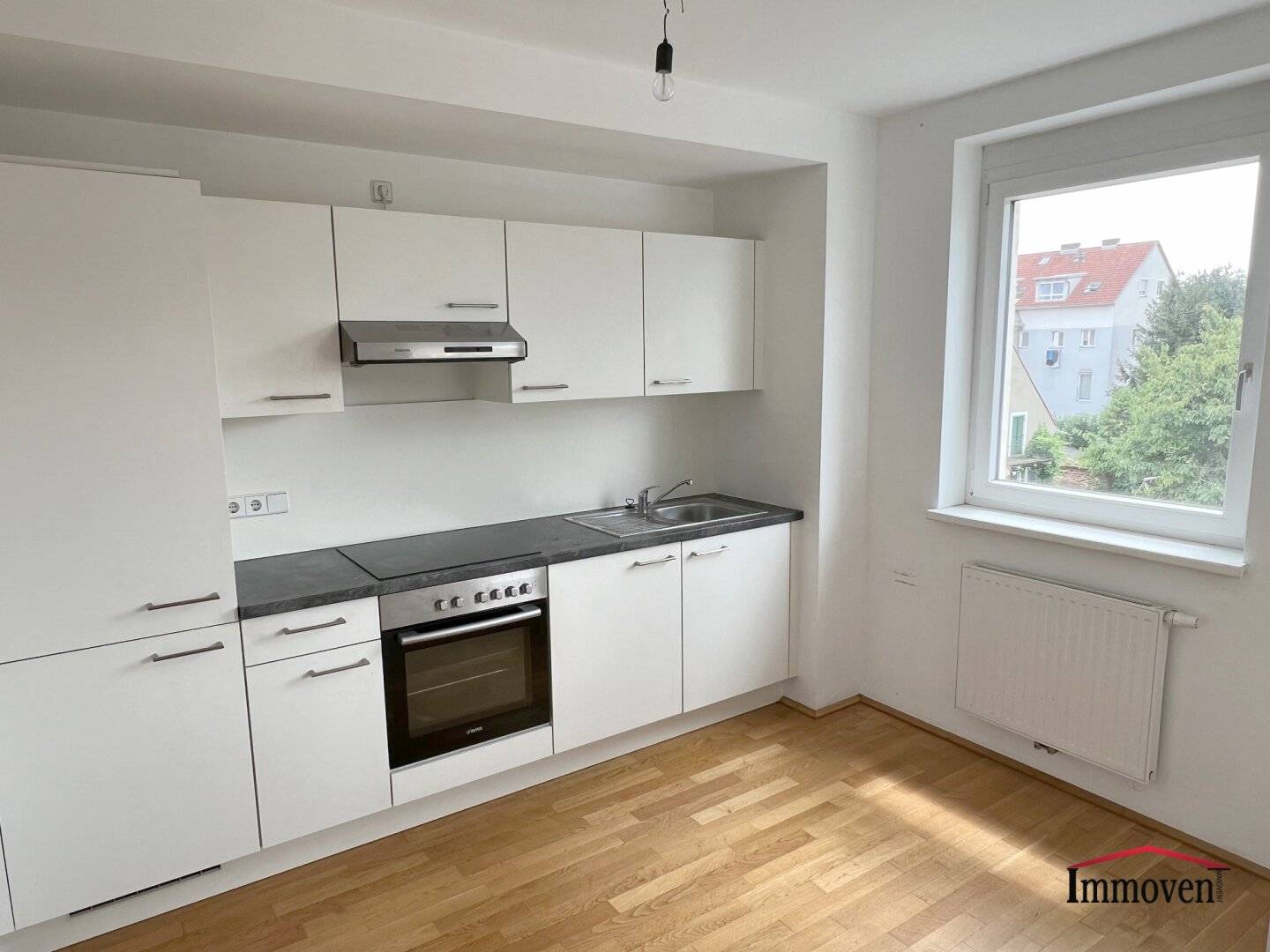 Small new-build apartment with loggia near FH Joanneum