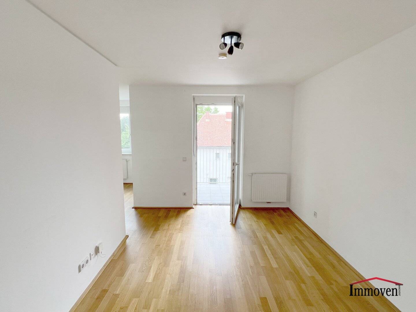 Small new-build apartment with loggia near FH Joanneum