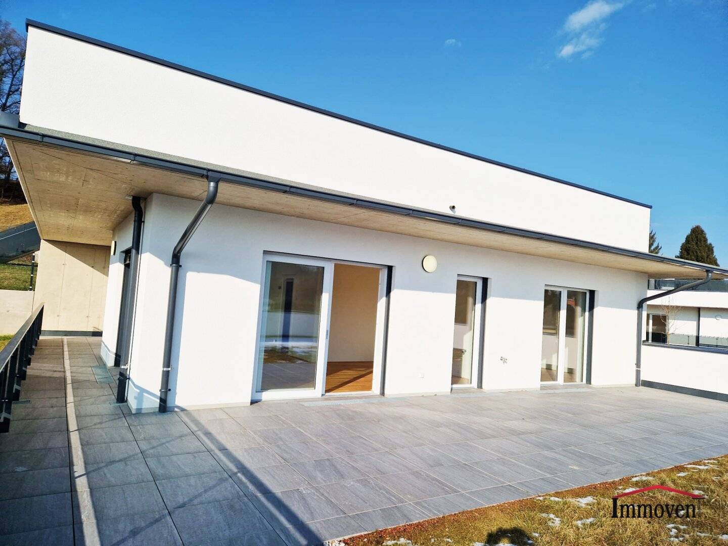 Erstbezug und Ruhelage in Mariatrost: moderne 3-Zimmerwohnung mit Terrasse, mit Garten und 2 Tiefgaragenplätze