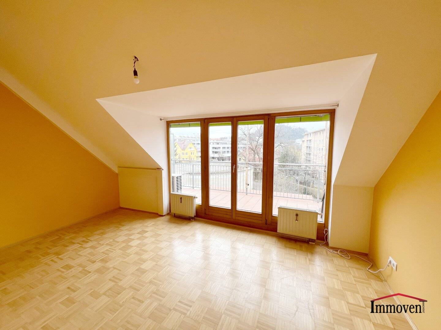 KAUFOBJEKT - Very nice, quietly located 3 room apartment (maisonette) with air conditioning in Geidorf!