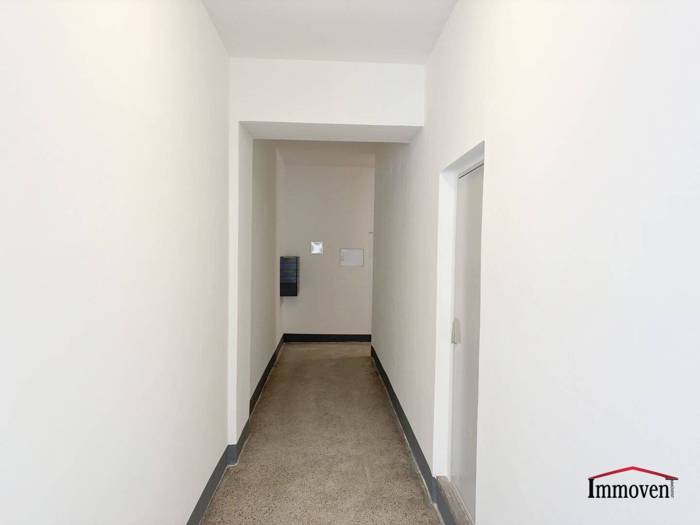 Tenement in 1140 Vienna - leased for 10 years, with a current annual net rent income of €83,400.00 - a lucrative investment