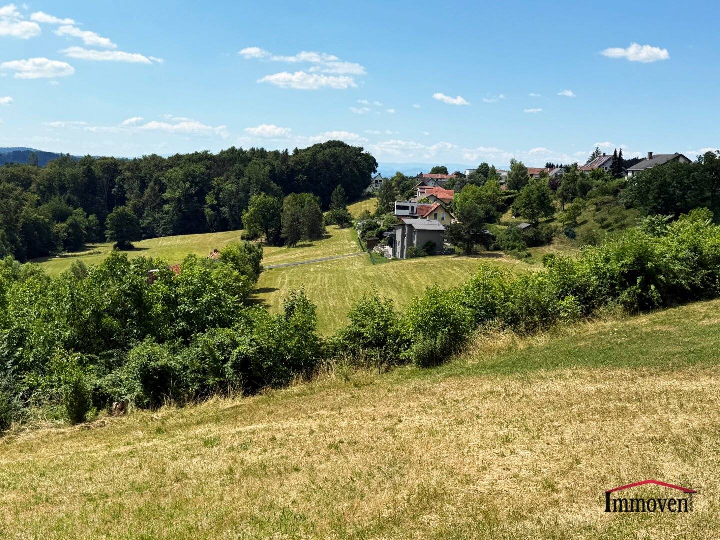 SELTENE GELEGENHEIT - Grundstück mit herrlicher Aussicht in sonniger Hanglage!