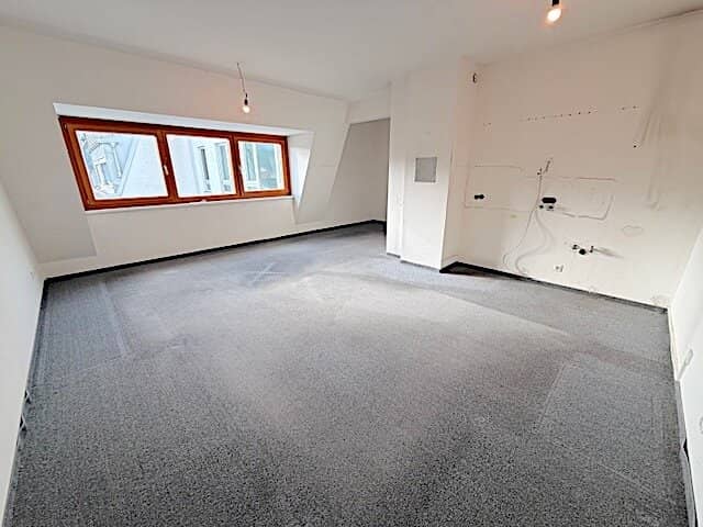 New price, no commission from the owner, quiet 2-room attic apartment in Saileräckergasse? No trailing punctuation? No, we must avoid trailing punctuation; we'll provide clean: "New price, no commission from the owner, quiet 2-room attic apartment in Saileräckergasse"