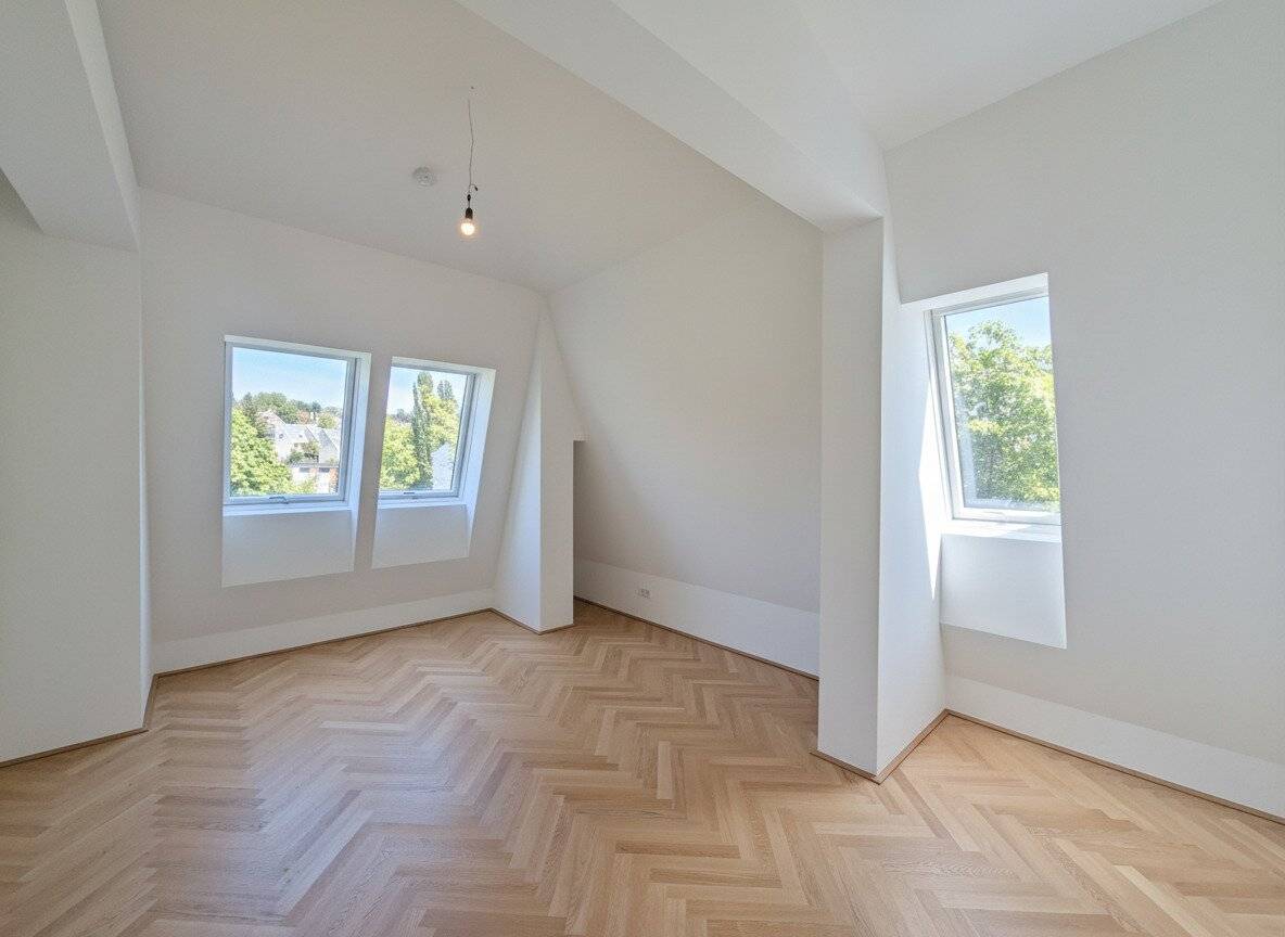 Commission-free from the owner First occupancy Great two room attic apartment in an old building