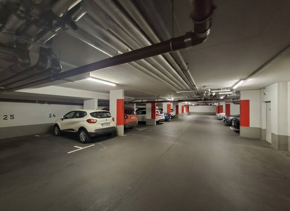 PROVISIONSFREI VOM EIGENTÜMER! TIEFGARAGENPLATZ NÄHE U3 SIMMERING!