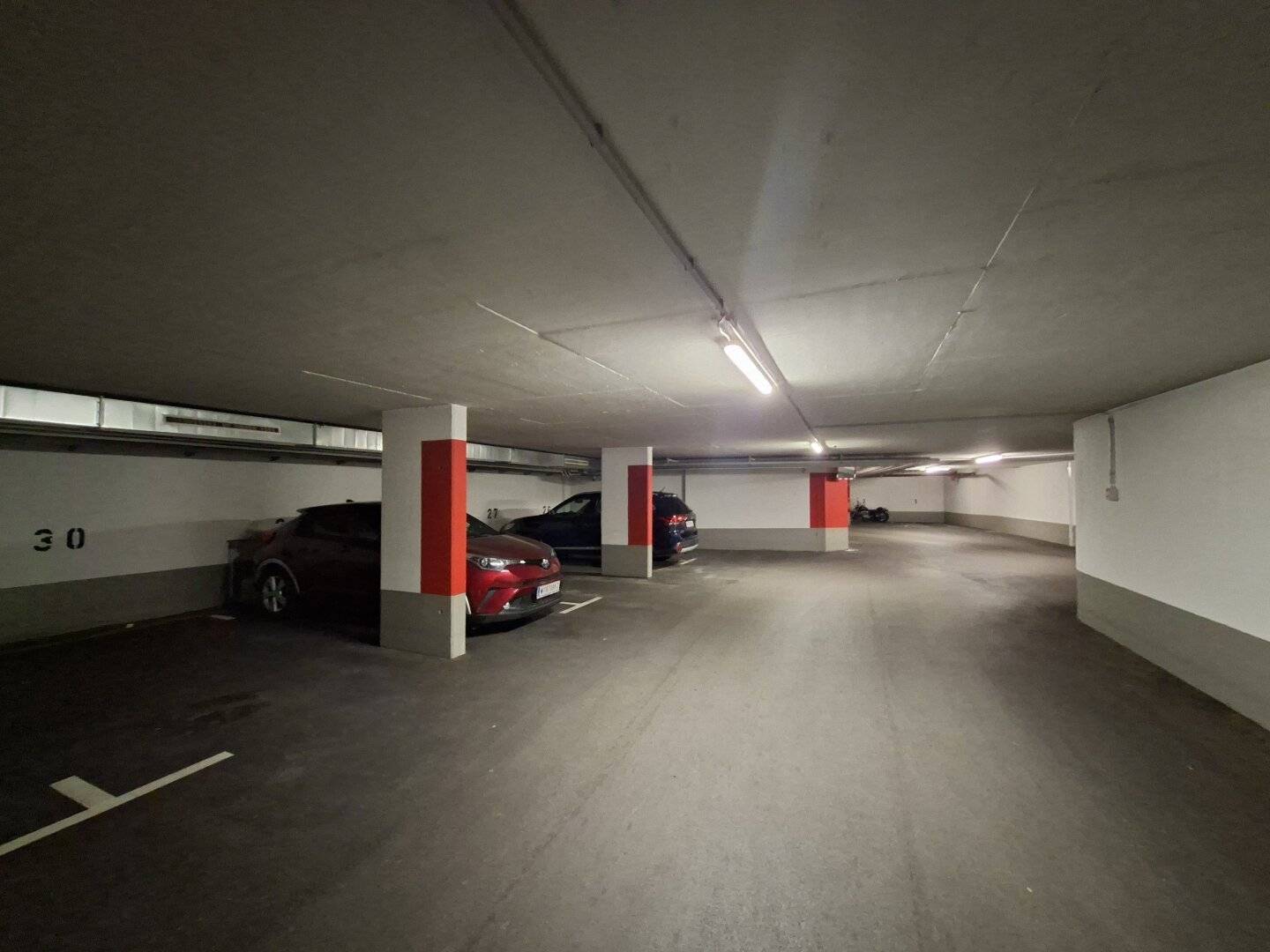 PROVISIONSFREI VOM EIGENTÜMER! TIEFGARAGENPLATZ NÄHE U3 SIMMERING!
